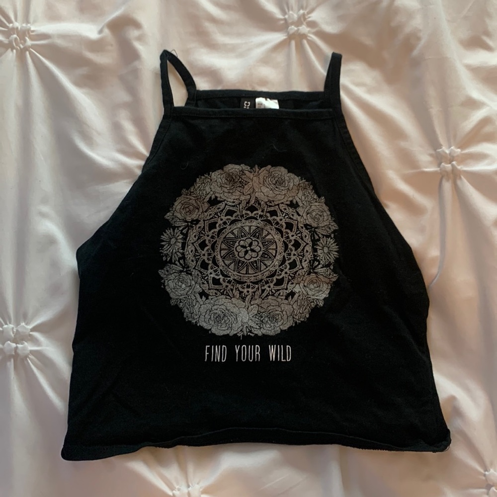 H&M Black tank top “find your wild” Size small